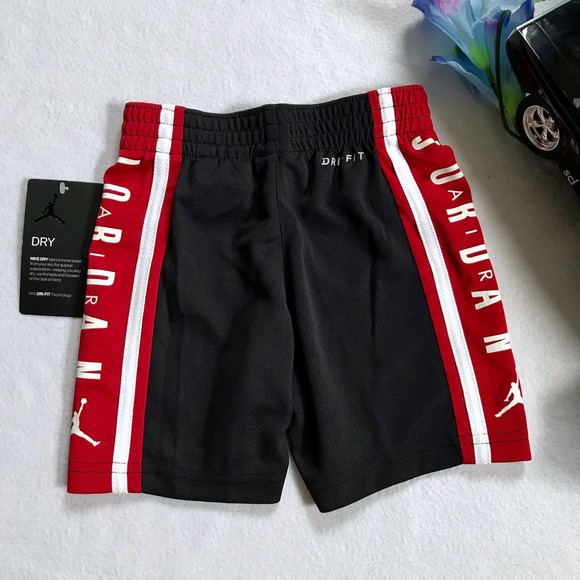 ❌SOLD❌ Jordan NWT Performance Shorts Bundle Boys 2T - Picture 4 of 9